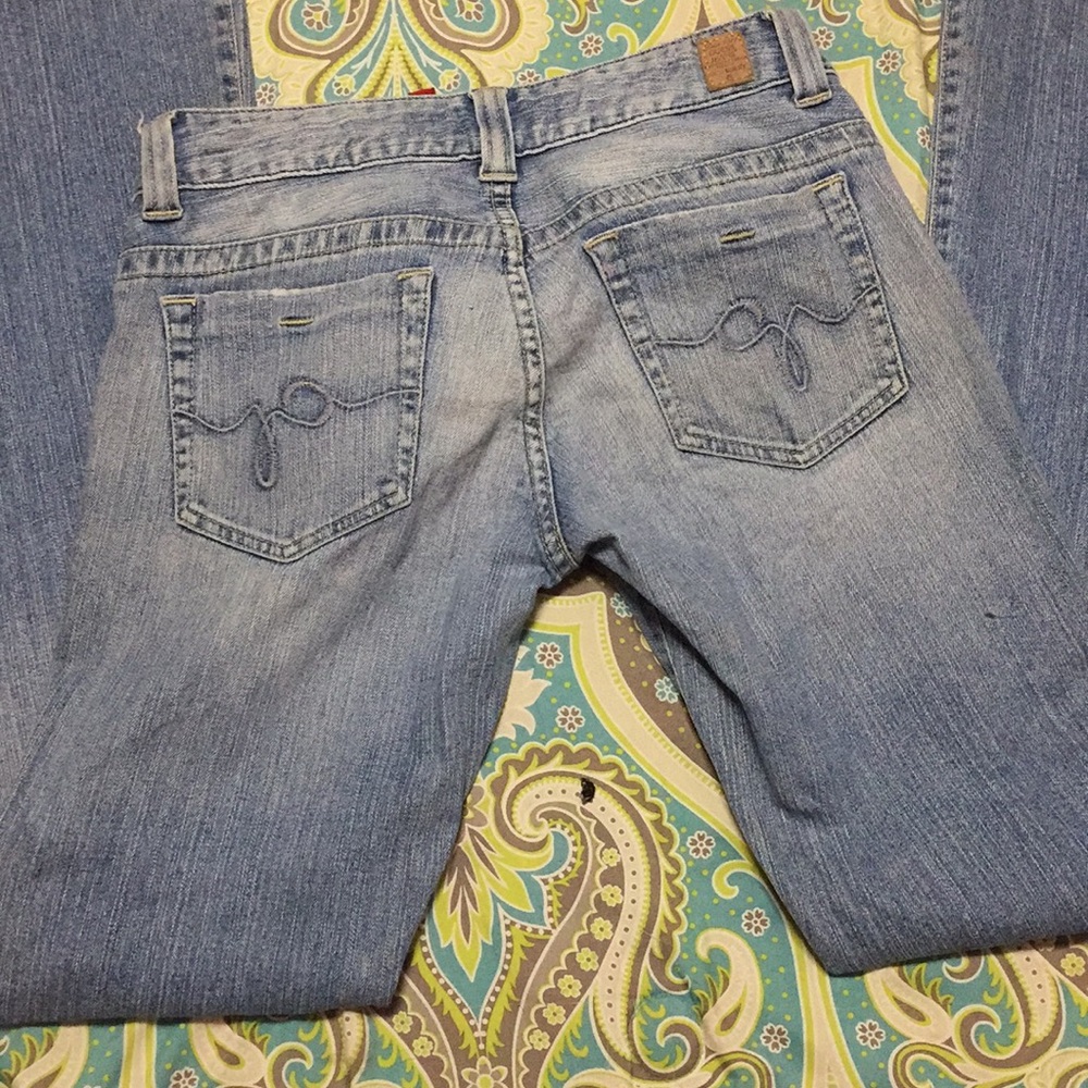 GUESS Jeans - Picture 4 of 5